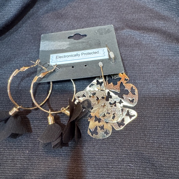 NEW nOir NYC Earrings 2 prs Gold Butterflies & Black Fabric Flowers Set - Picture 5 of 8